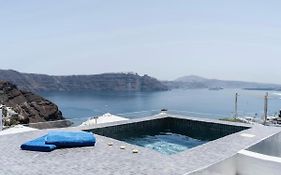 Enalion White Suites Oia